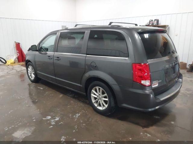 Dodge Grand Caravan Sxt Image 3