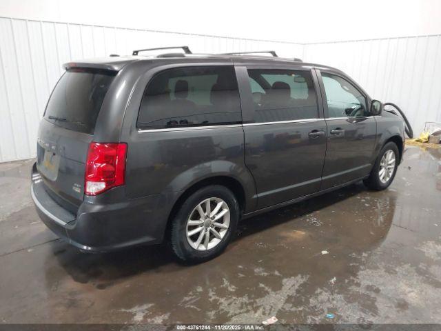 Dodge Grand Caravan Sxt Image 2