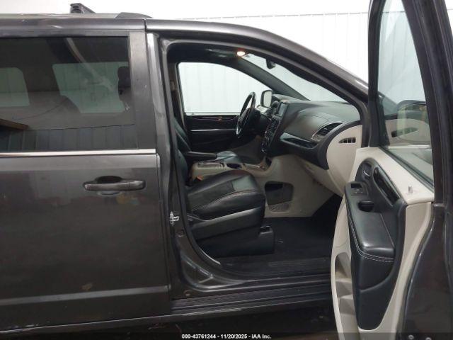 Dodge Grand Caravan Sxt Image 16