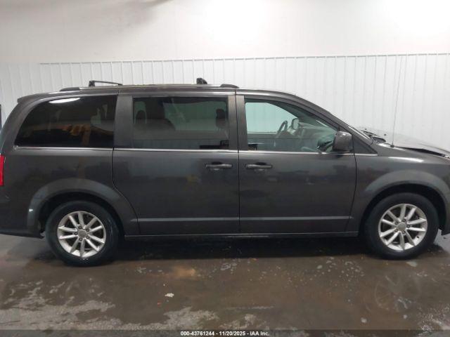 Dodge Grand Caravan Sxt Image 13