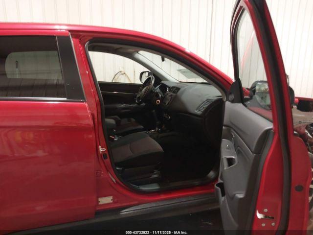 Mitsubishi Outlander 2.0 Le Image 3