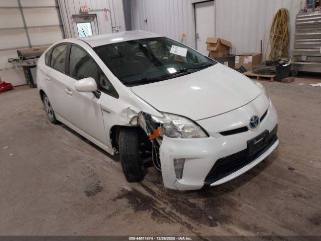  Salvage Toyota Prius