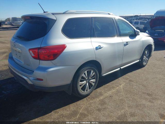 Nissan Pathfinder S Image 17