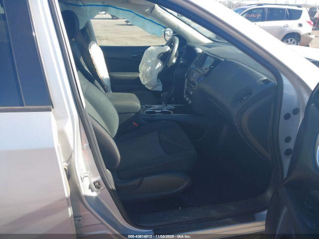 Nissan Pathfinder S Image 15