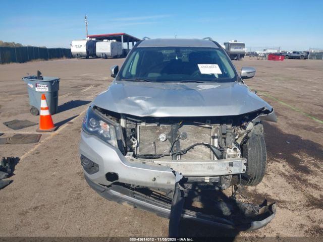 Nissan Pathfinder S Image 7