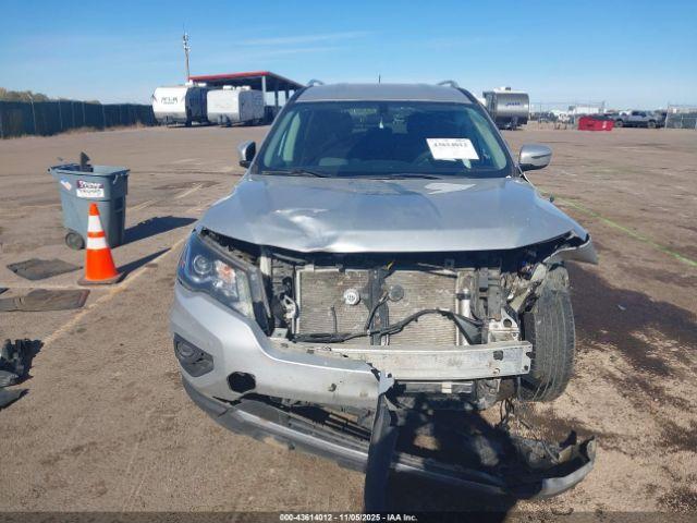 Nissan Pathfinder S Image 7