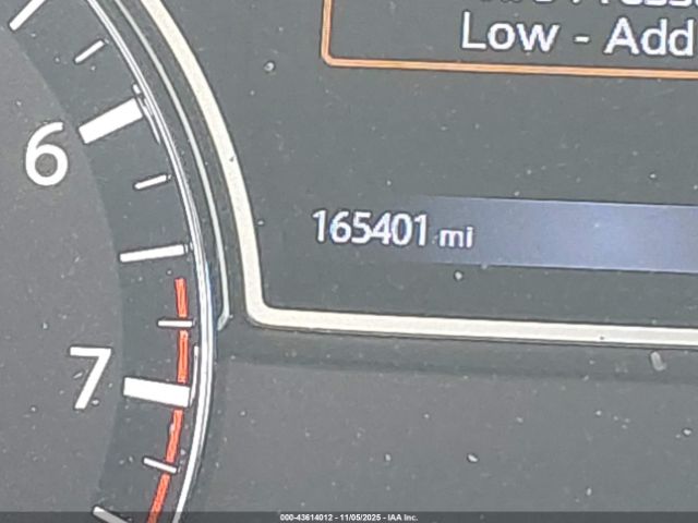 Nissan Pathfinder S Image 11