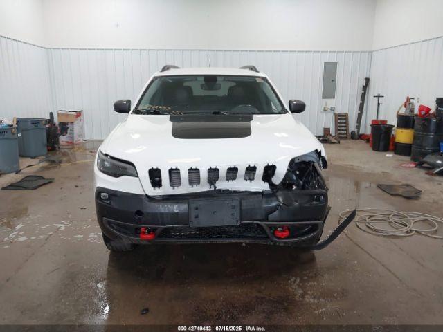 Jeep Cherokee Trailhawk Elite 4x4 Image 11