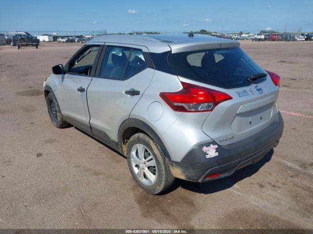 Nissan Kicks S Image 5