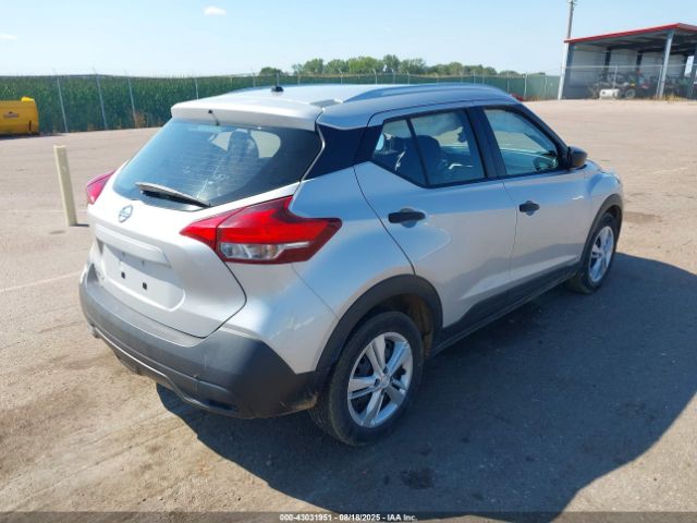 Nissan Kicks S Image 8