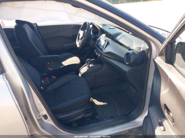 Nissan Kicks S Image 10