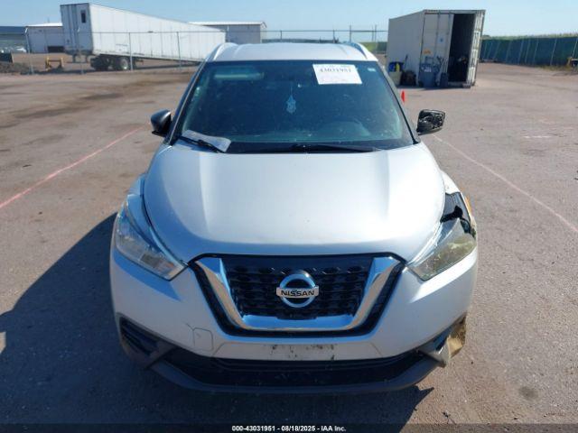 Nissan Kicks S Image 11