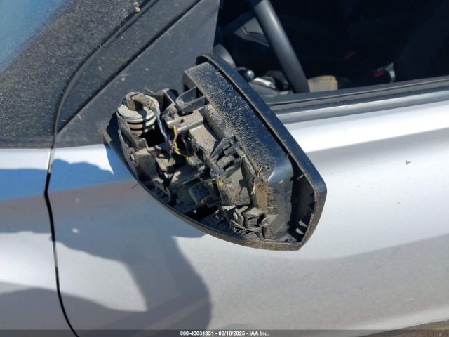 Nissan Kicks S Image 3