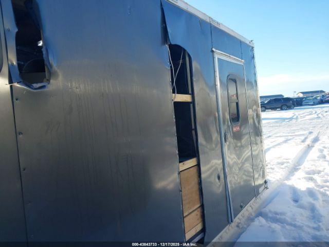 Trailer 24  Giddy Up Enclosed Image 4