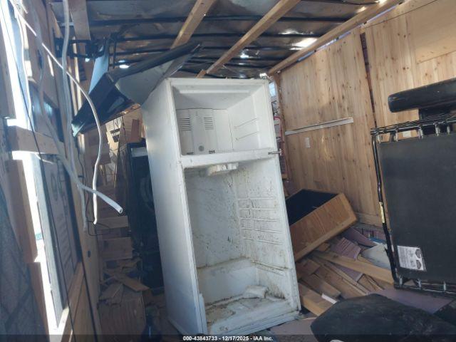 Trailer 24  Giddy Up Enclosed Image 5