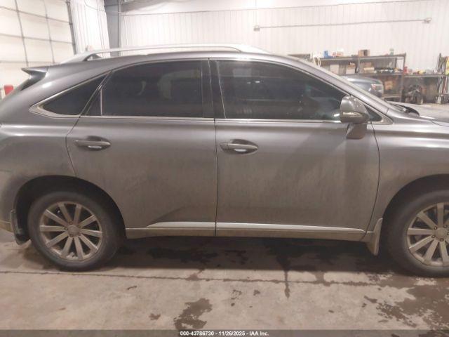 Lexus RX Image 12