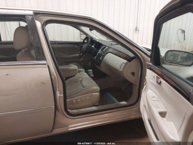 Cadillac DTS 1sd Image 2