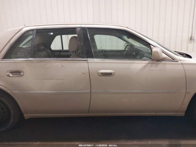 Cadillac DTS 1sd Image 13