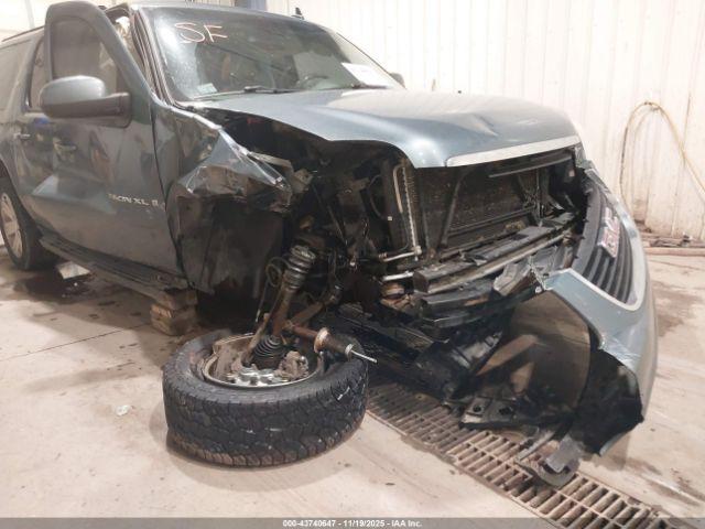 GMC Yukon Slt Image 2