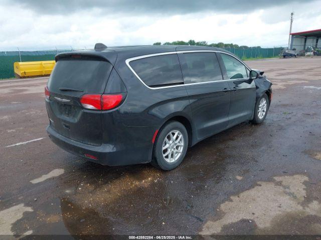 Chrysler Voyager Lx Image 3