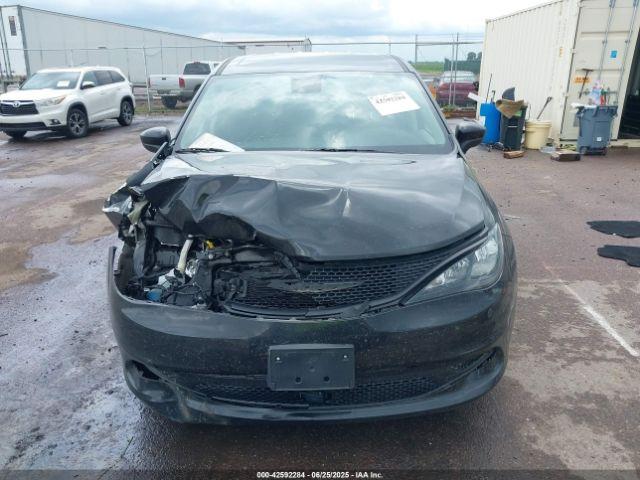 Chrysler Voyager Lx Image 12