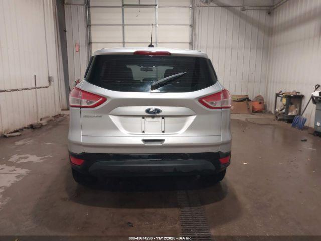 Ford Escape S Image 6