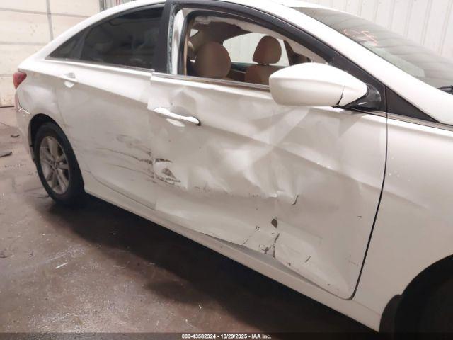 Hyundai SONATA Gls Image 9