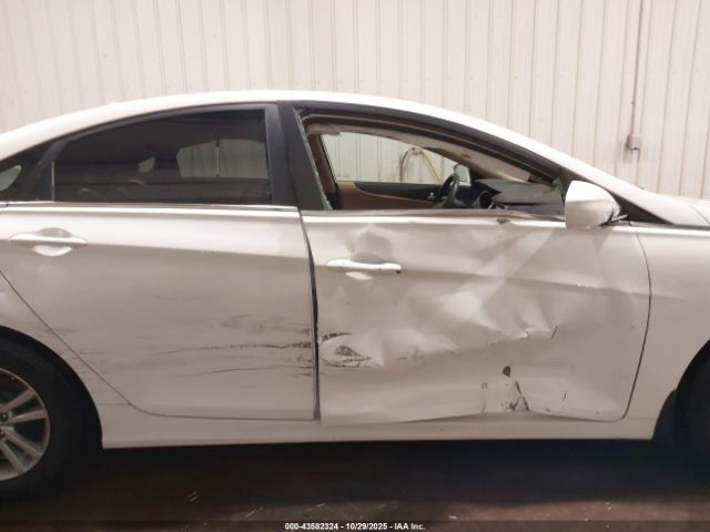 Hyundai SONATA Gls Image 3