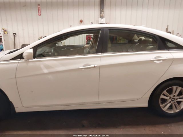 Hyundai SONATA Gls Image 13