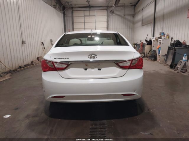 Hyundai SONATA Gls Image 15
