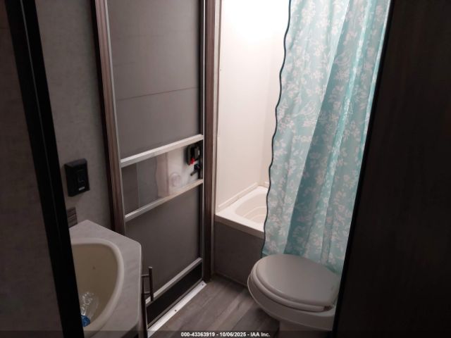 Forest River Grey Wolf Image 13