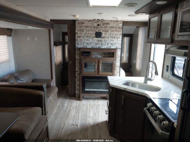 Forest River Grey Wolf Image 11