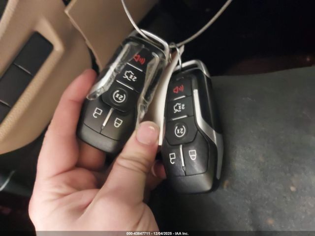 Ford Explorer Xlt Image 15