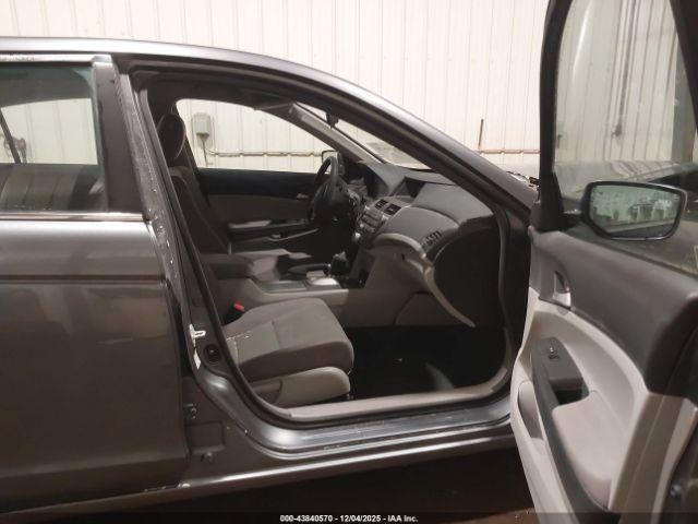 Honda Accord 2.4 Lx Image 2