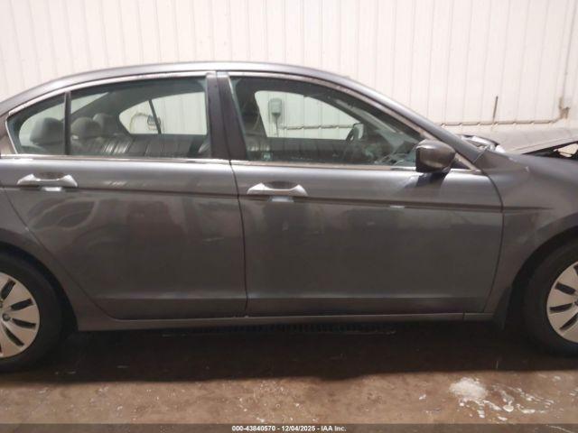 Honda Accord 2.4 Lx Image 11