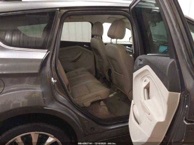 Ford Escape Se Image 8