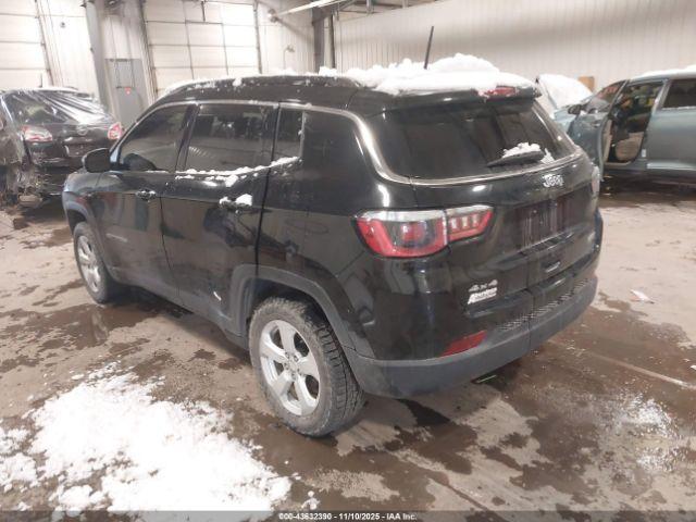 Jeep Compass Latitude 4x4 Image 16