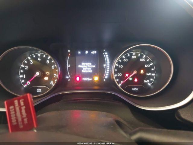 Jeep Compass Latitude 4x4 Image 3