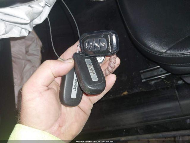 Jeep Compass Latitude 4x4 Image 12