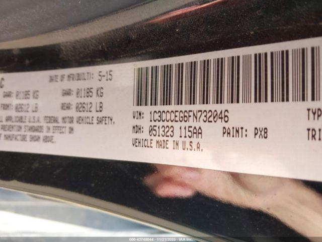 Chrysler 200 C Image 11