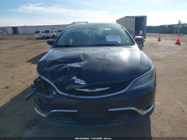 Chrysler 200 C Image 15