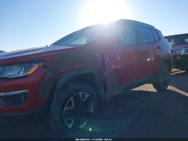 Jeep Compass Trailhawk 4x4 Image 11