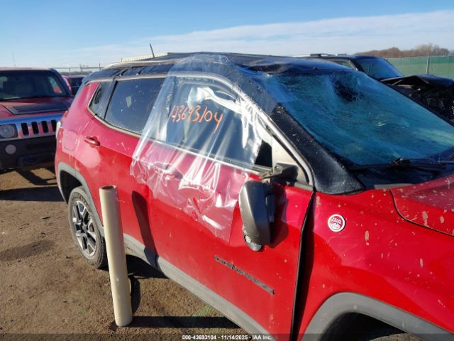 Jeep Compass Trailhawk 4x4 Image 12