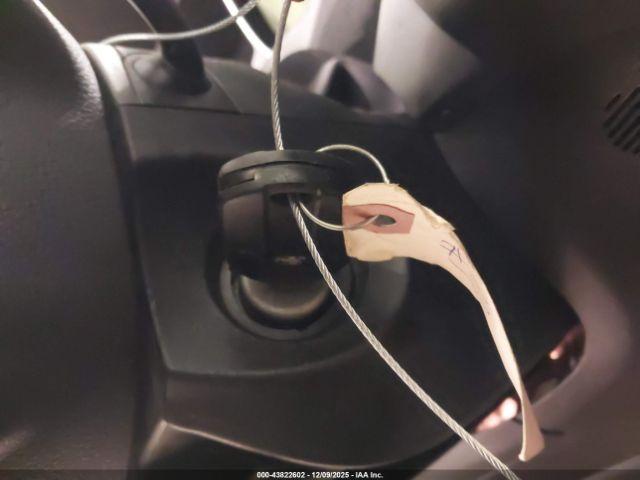 Ford Escape S Image 11