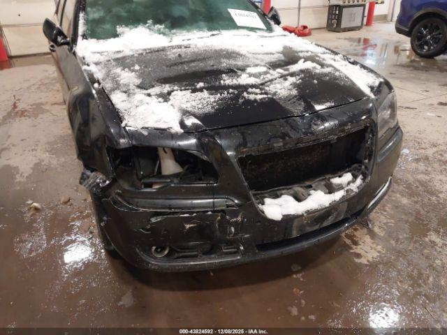 Chrysler 300 300s Image 9