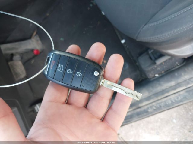 Kia Sorento 3.3l Lx Image 6