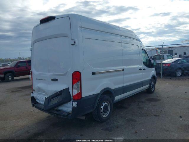 Ford Transit Image 4