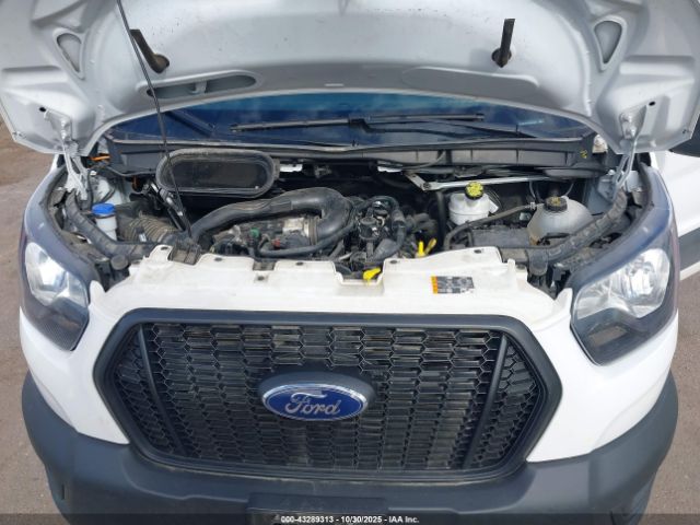 Ford Transit Image 12