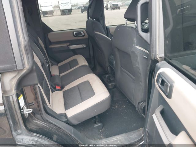 Ford Bronco Wildtrak Image 4